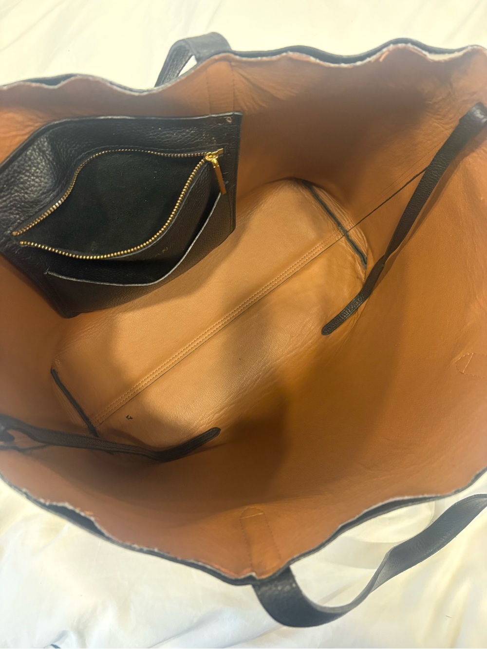 Cuyana Classic Black Leather Tote Bag - Picture 6 of 10